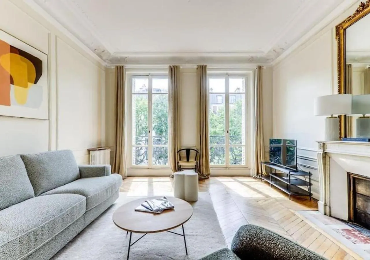 La Fleur Du Bosquet - Sumptuous- Eiffel Tower View Apartment *